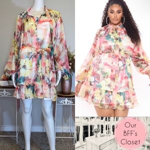 🎨<Fashion Nova> Abstract Flowy Mini